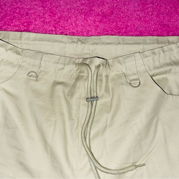 Commence Cargos - Picture 2 of 3